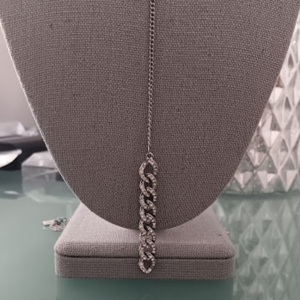VERA WANG Rocker Chic Silver Clear Crystal Curb Chain 'Y' Pendant Necklace